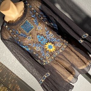 WILLOW & CLAY - blouse: black sheer bell l/s, floral designs & beads, peplum - L